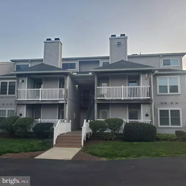 1107 WATERS EDGE DR, Newark, DE 19702