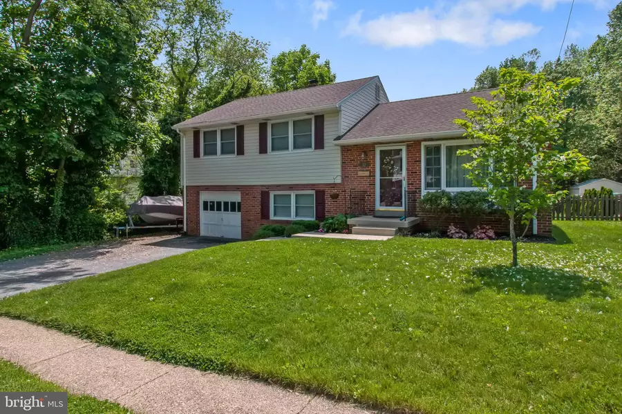 12 HOLLY HILL RD, Wilmington, DE 19809