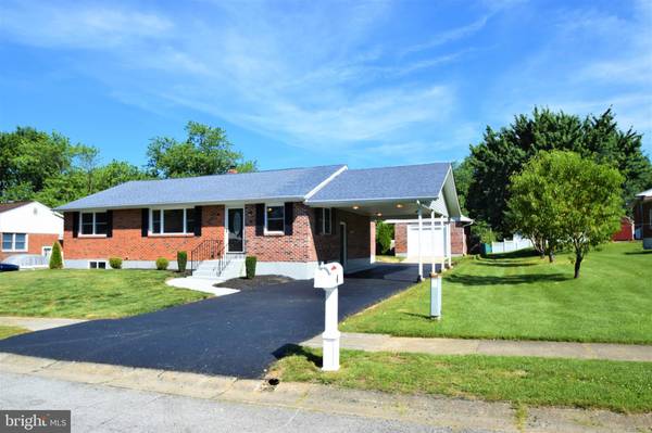 4 TIVERTON CIR, Newark, DE 19702