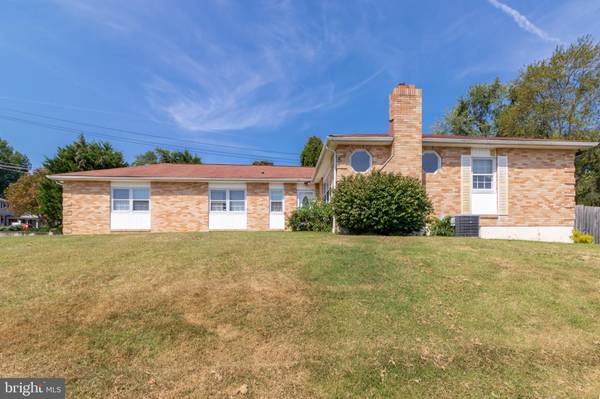 47 ARONIMINK DR, Newark, DE 19711