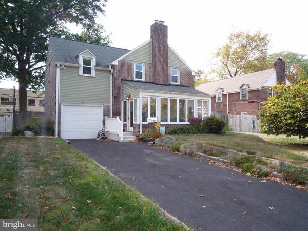 24 W SALISBURY DR, Wilmington, DE 19809