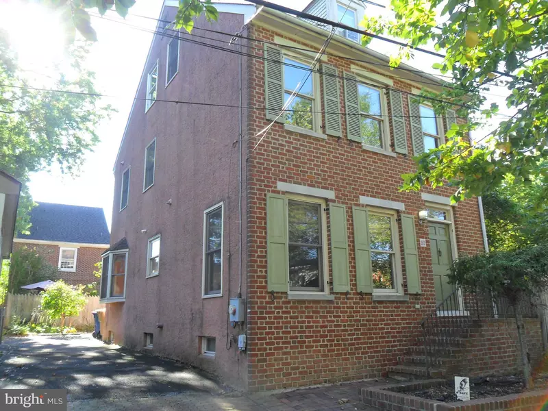 161 E 4TH ST, New Castle, DE 19720