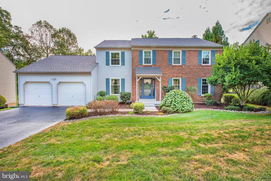 8 WINDING HILL DR, Hockessin, DE 19707