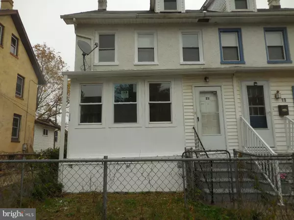 21 COLBY AVE, Claymont, DE 19703