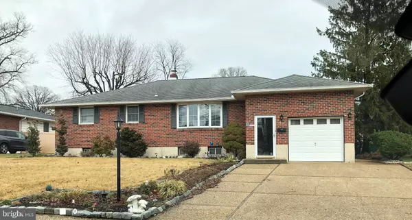 2409 E PARRIS DR, Wilmington, DE 19808