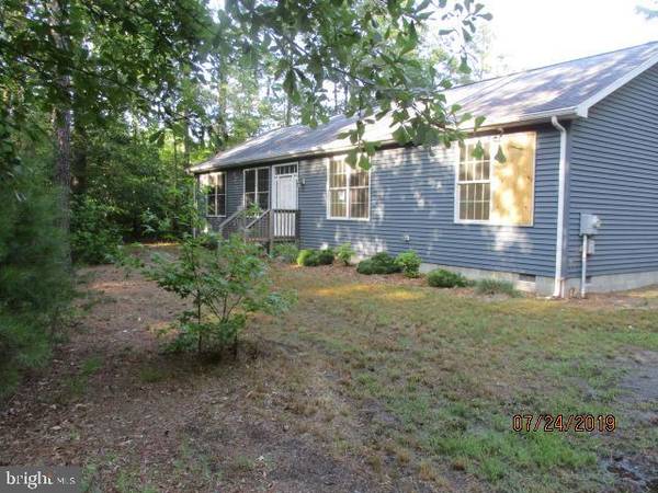 12127 N OLD STATE RD, Ellendale, DE 19941