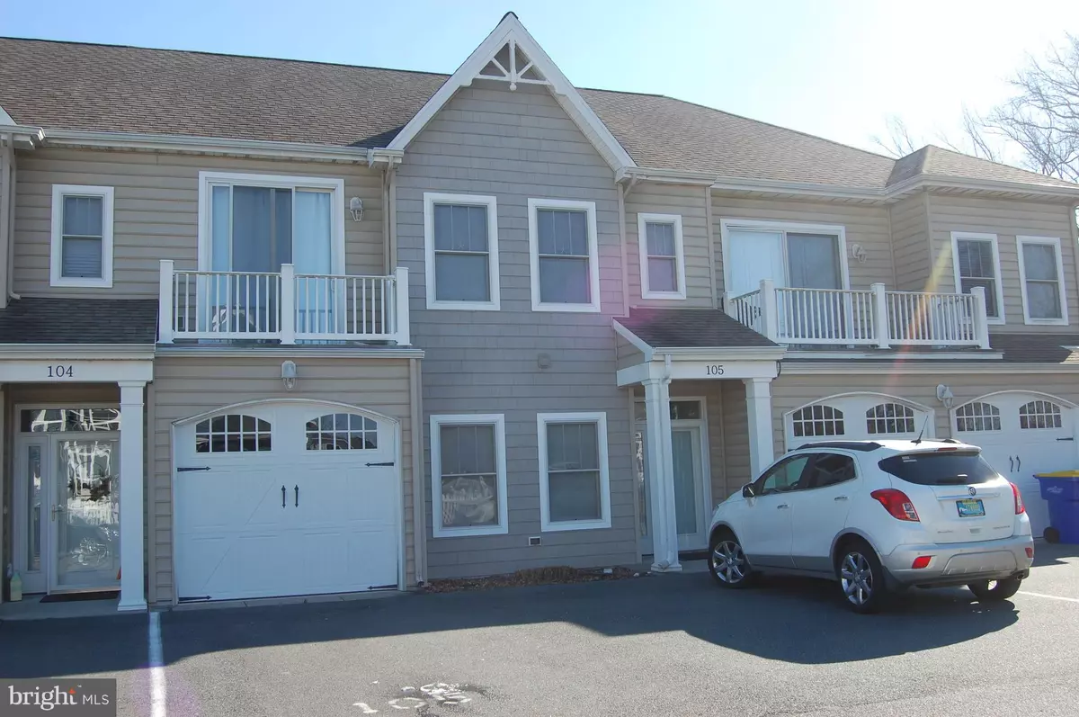 Ocean View, DE 19970,2 SMITHFIELD CT #105