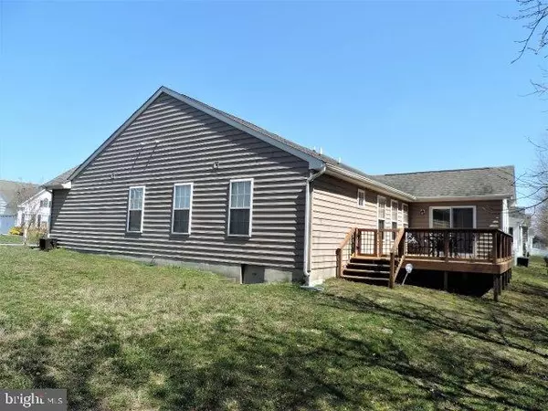 Selbyville, DE 19975,37882 BAYVIEW CIR E