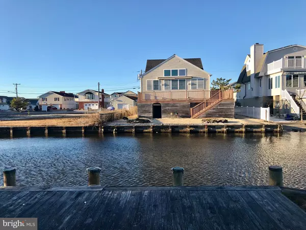 Fenwick Island, DE 19944,43 W DAGSBORO ST