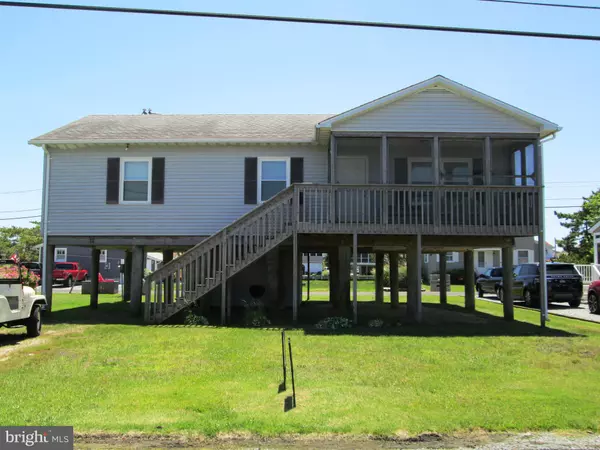 12 W W CAROLINA AVE, Fenwick Island, DE 19944