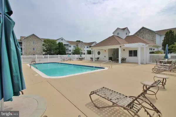 Ocean View, DE 19970,30619 CEDAR NECK RD #1201