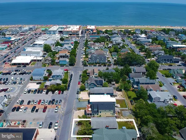 Bethany Beach, DE 19930,212 HOLLYWOOD ST