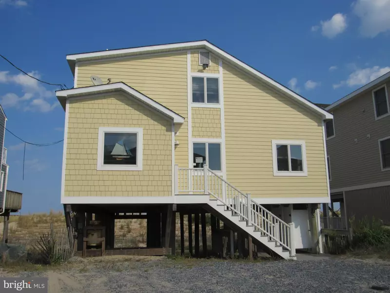 302 S OCEAN DR, Bethany Beach, DE 19930