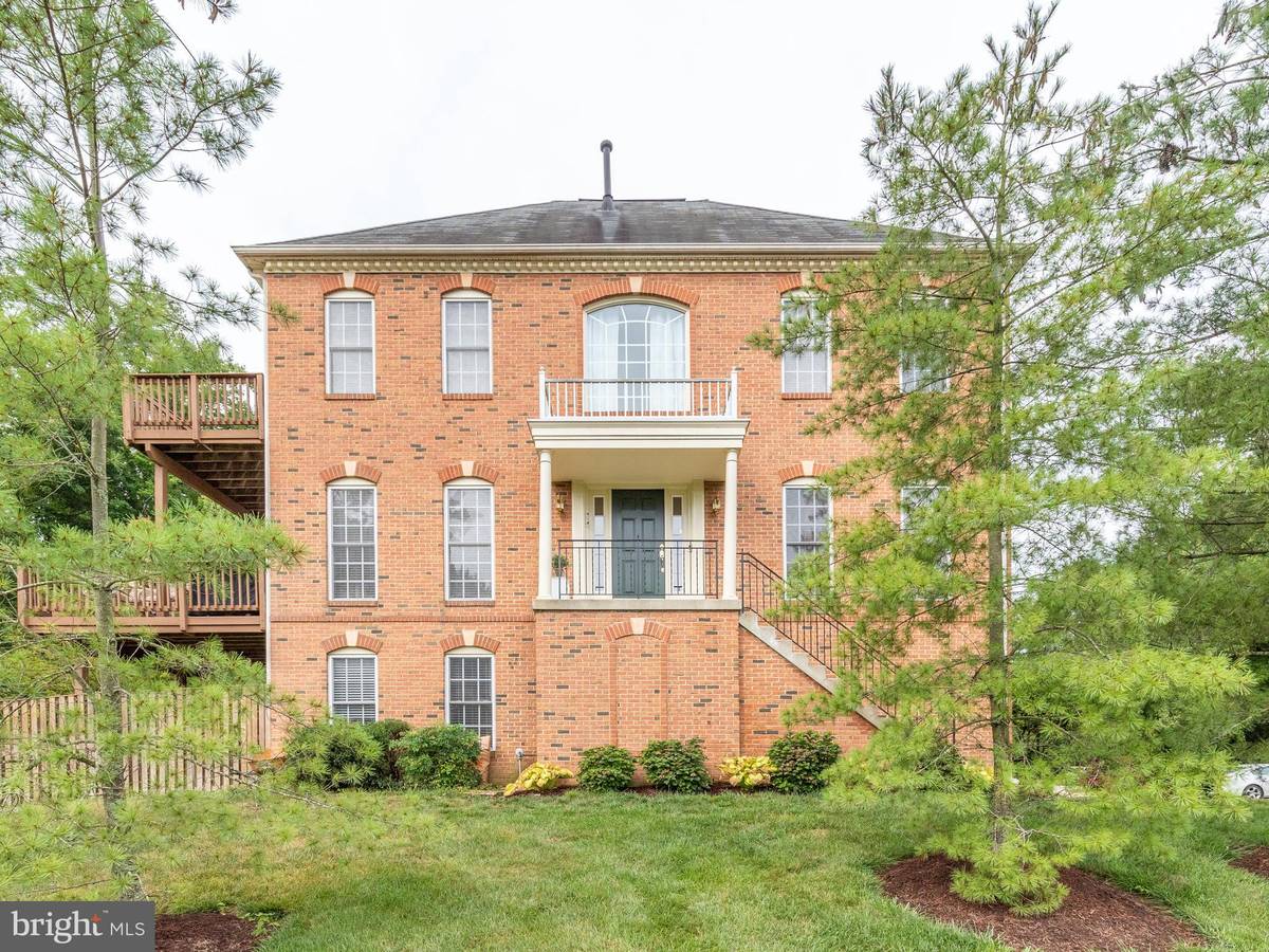 Edgewater, MD 21037,100 WATERSIDE CT