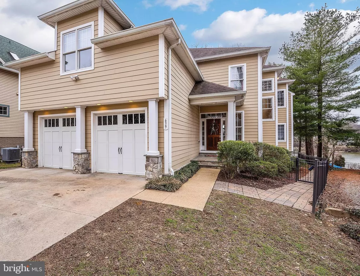 Severna Park, MD 21146,639 HONEYSUCKLE LN