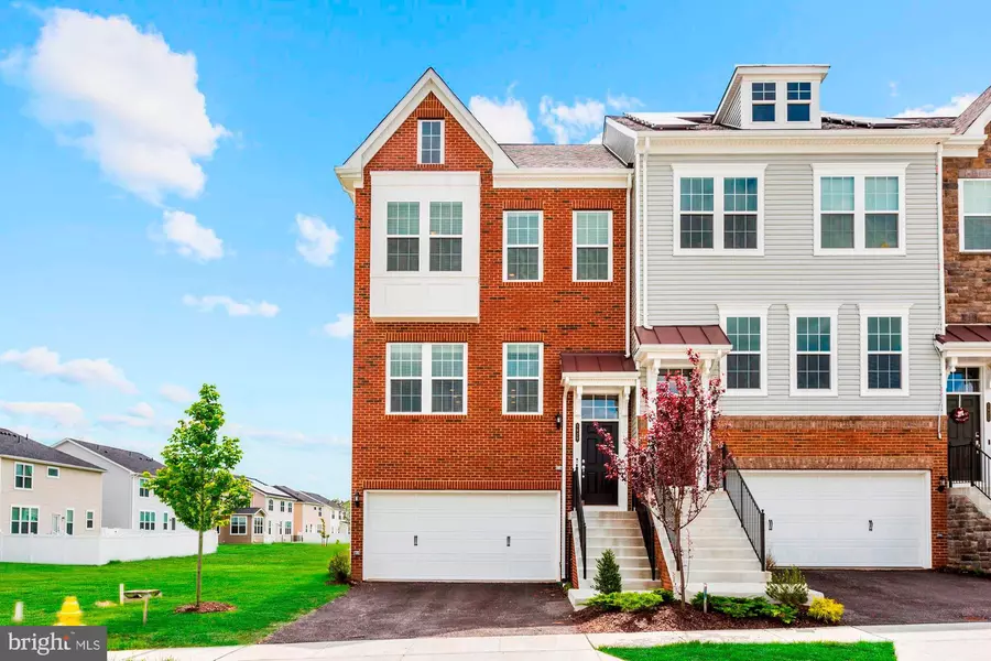 7929 BREEZY KNOLL LN, Hanover, MD 21076