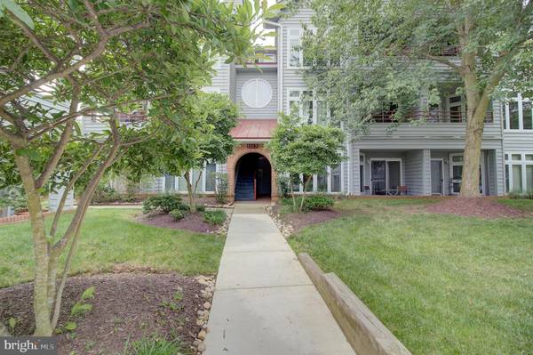 1117 LAKE HERON DR #1B, Annapolis, MD 21403