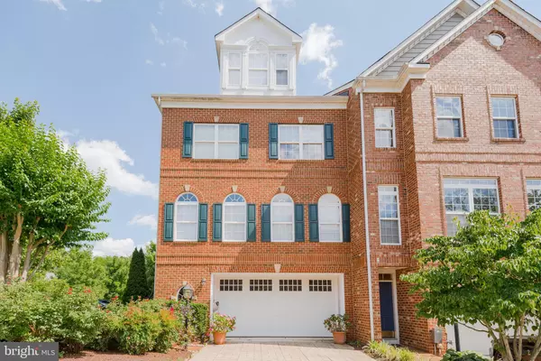 2703 MERLOT LN, Annapolis, MD 21401