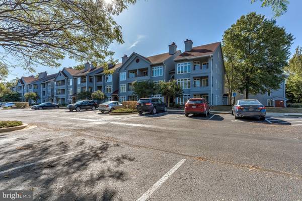 1136 LAKE HERON DR #2A, Annapolis, MD 21403