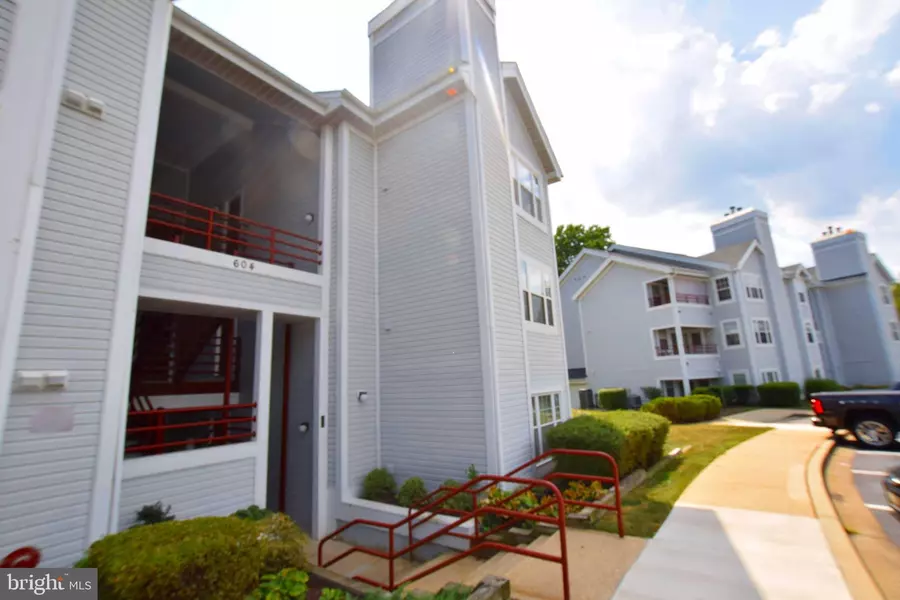 604 ROLLING HILL WALK #202, Odenton, MD 21113