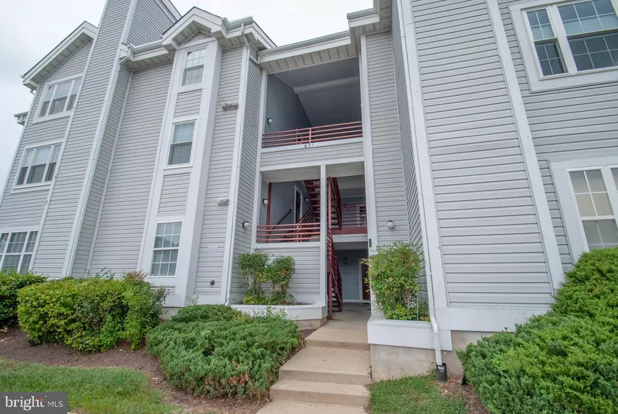 601 FOREST WALK LN #302, Odenton, MD 21113