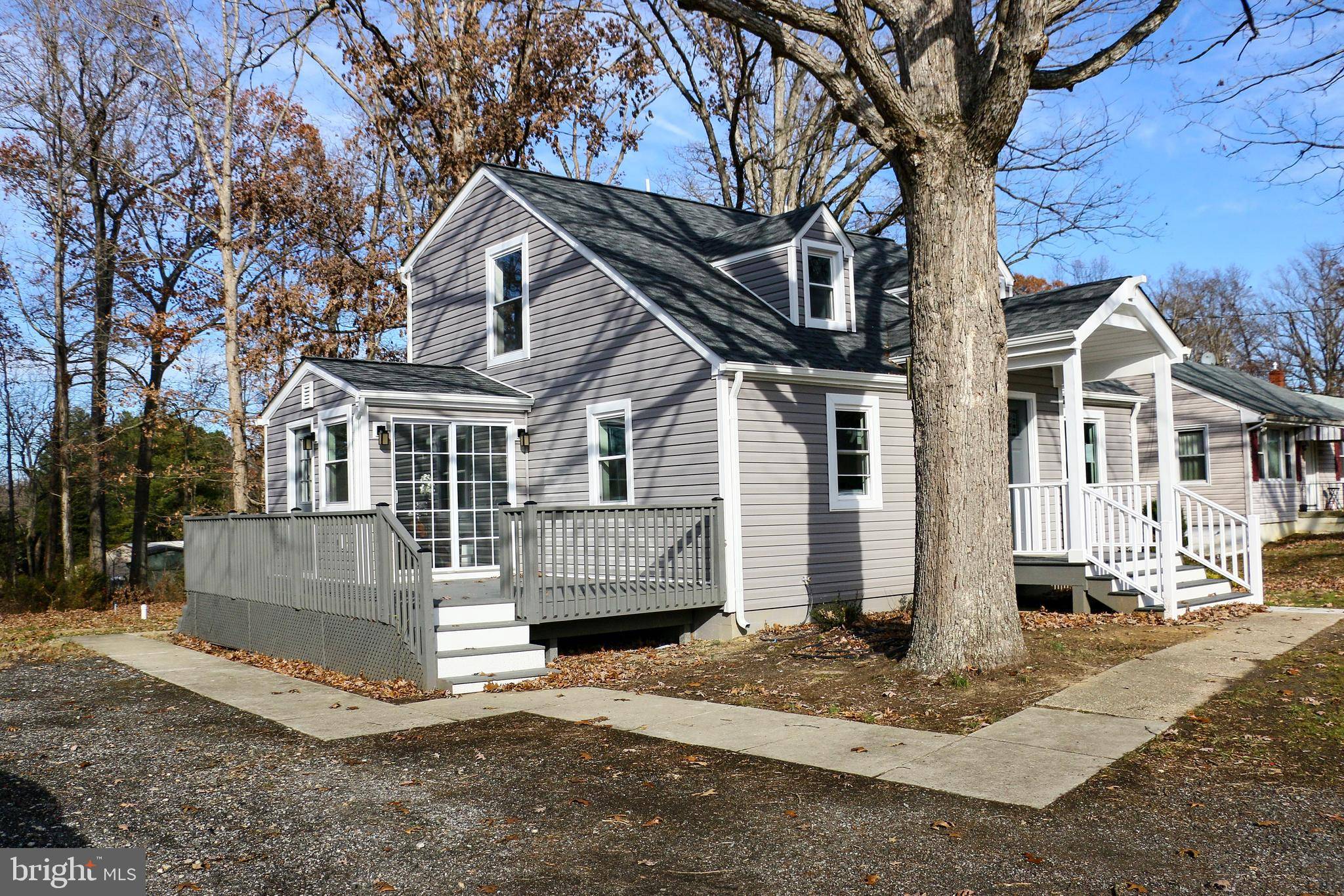 876 MARLBORO RD,  Lothian,  MD 20711