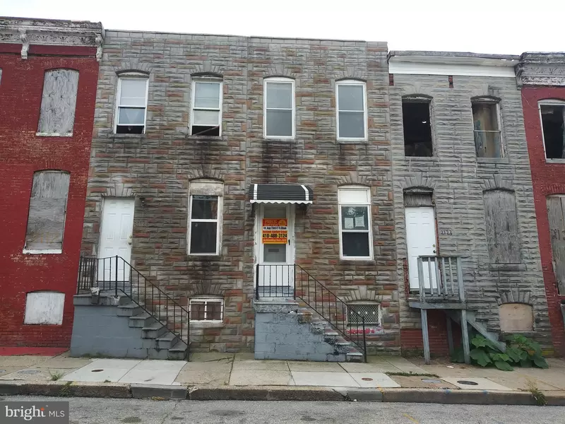 2121 VINE ST, Baltimore, MD 21223