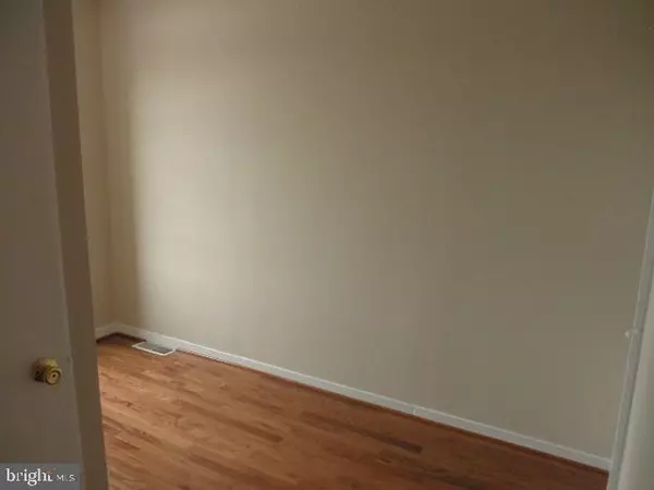 Baltimore, MD 21224,838 S KENWOOD AVE