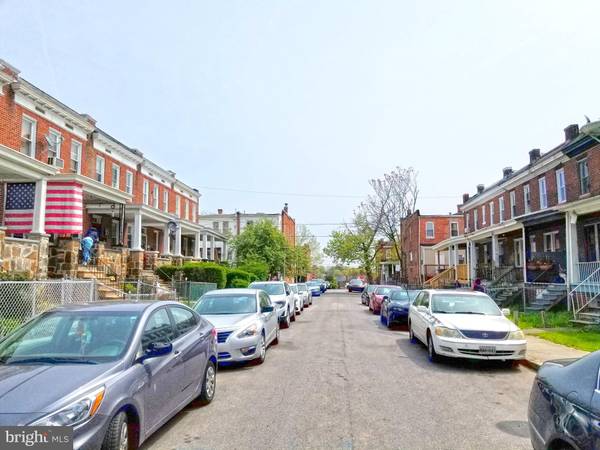 Baltimore, MD 21218,653 DUMBARTON AVE