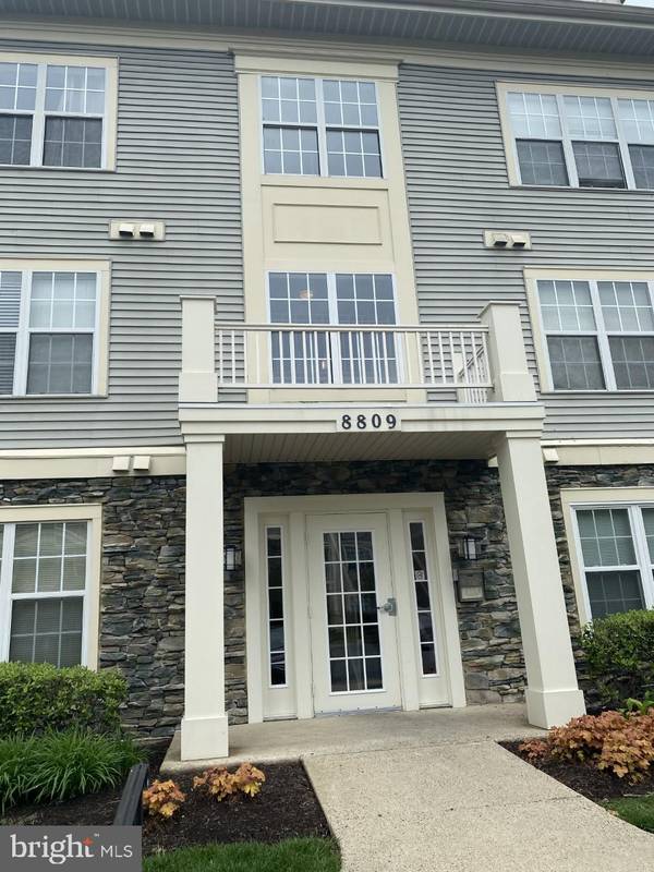 8809 STONE RIDGE CIR #201, Pikesville, MD 21208