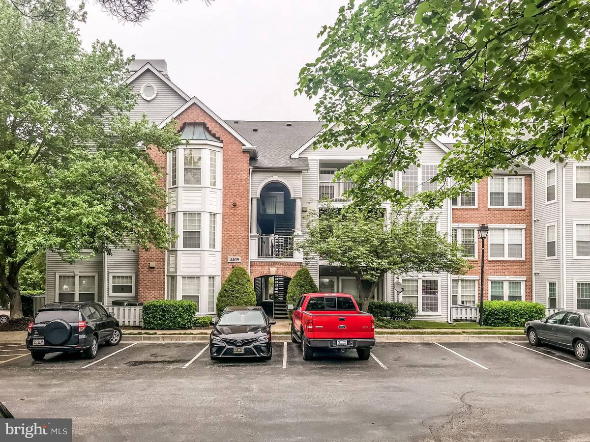 Owings Mills, MD 21117,4409 SILVERBROOK LN #303