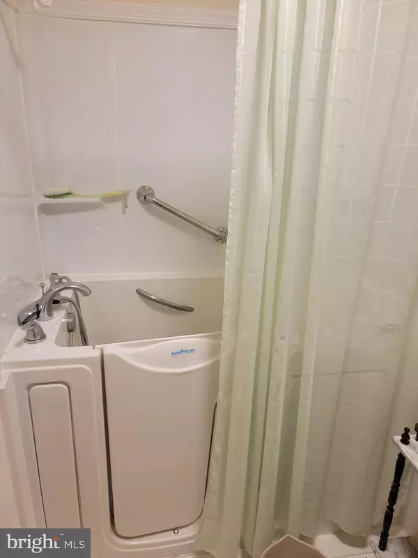 Lusby, MD 20657,11925 SIX GUN CIR