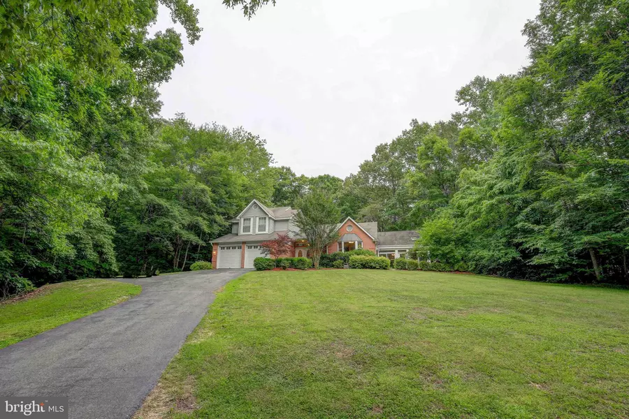 15470 HOMELAND DR, Hughesville, MD 20637