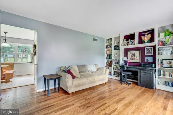 Westminster, MD 21158,5 BARNHART RD