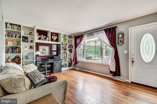 Westminster, MD 21158,5 BARNHART RD
