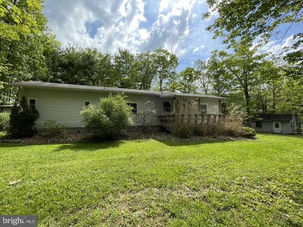 2205 FRIENDSVILLE RD, Friendsville, MD 21531