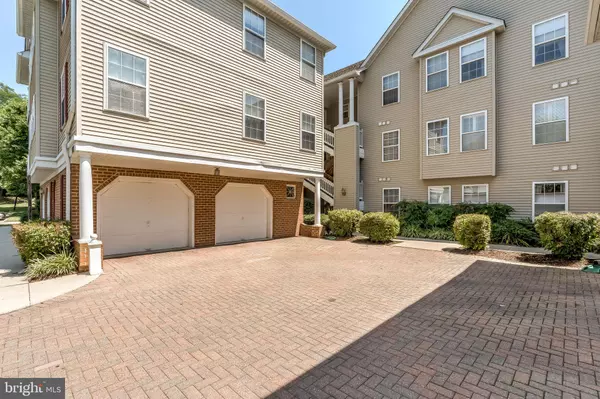 Columbia, MD 21044,5827 WYNDHAM CIR #203