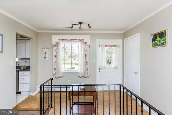 Ellicott City, MD 21043,8125 WOODLOO DR