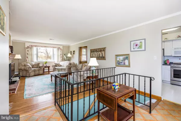 Ellicott City, MD 21043,8125 WOODLOO DR