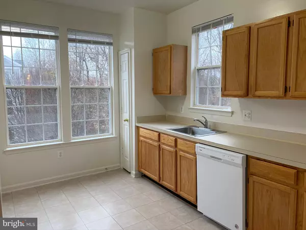 Gaithersburg, MD 20886,9800 LEATHERFERN TER #302-254