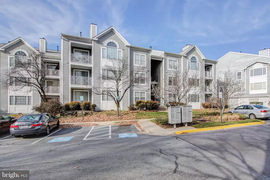 20408 SHORE HARBOUR DR #5-C, Germantown, MD 20874