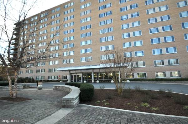 1900 LYTTONSVILLE RD #1112, Silver Spring, MD 20910