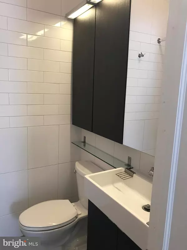 Rockville, MD 20852,10201 GROSVENOR PL #304