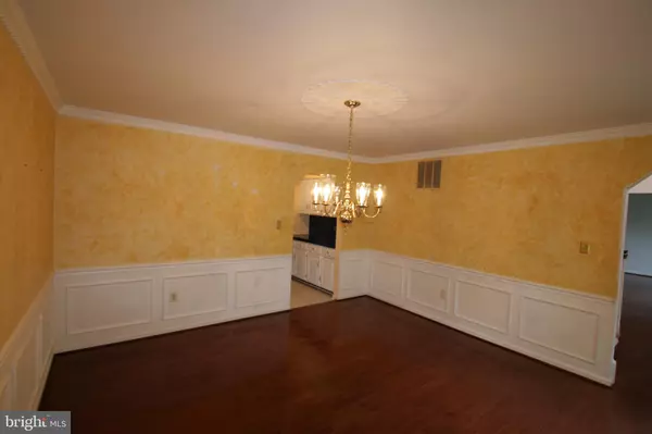 Germantown, MD 20874,13648 SPINNING WHEEL DR