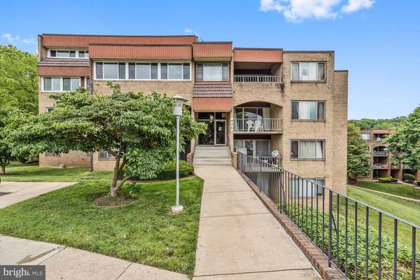 436 GIRARD ST #301, Gaithersburg, MD 20877