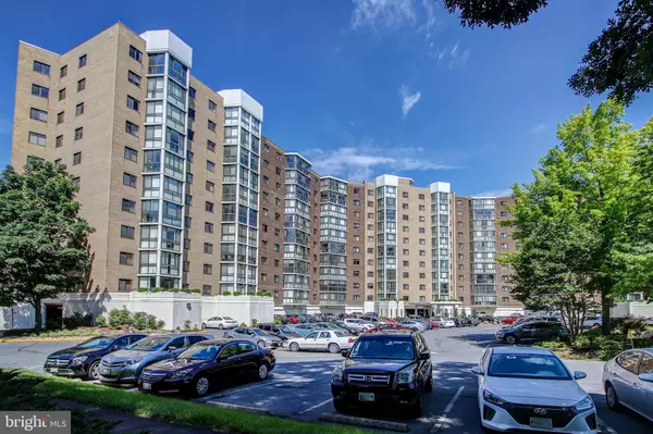 15115 INTERLACHEN DR #3-708, Silver Spring, MD 20906