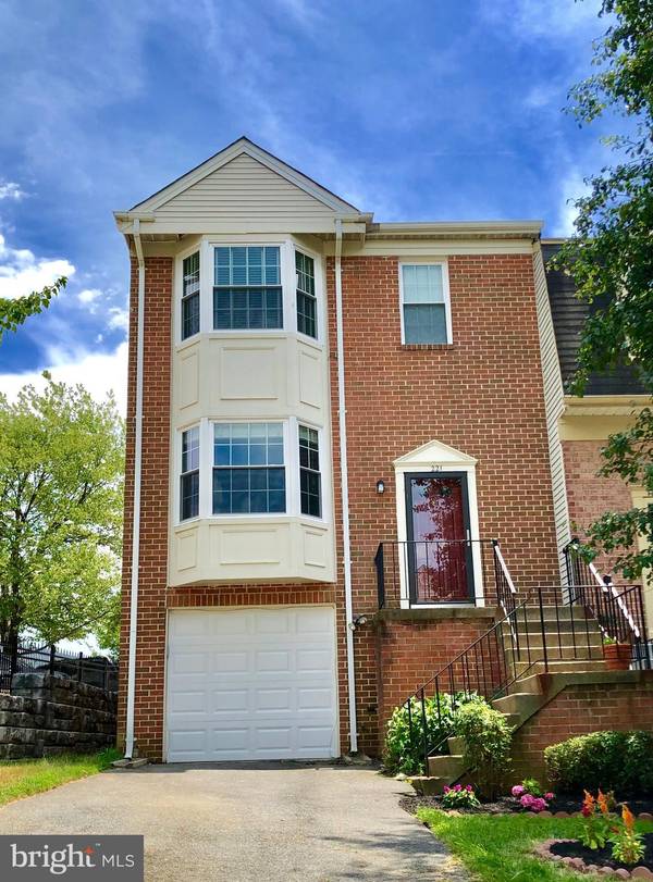 221 LAZY HOLLOW DR, Gaithersburg, MD 20878