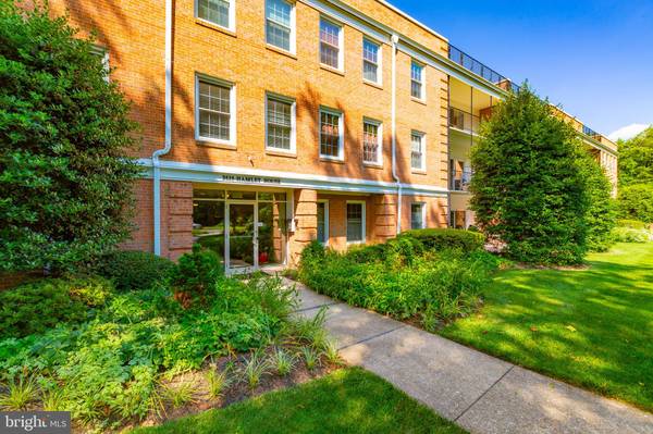 3535 CHEVY CHASE LAKE DR #108, Chevy Chase, MD 20815