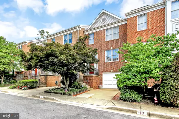 Gaithersburg, MD 20879,15 CARRIAGE WALK CT