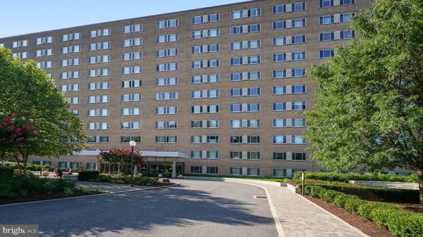 1900 LYTTONSVILLE RD #704, Silver Spring, MD 20910